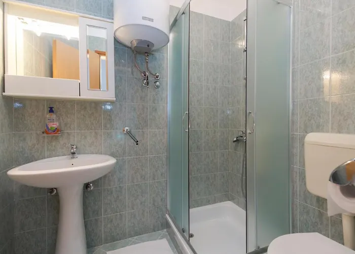 House Kontus 게스트하우스