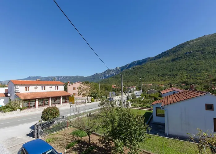 House Kontus 3*