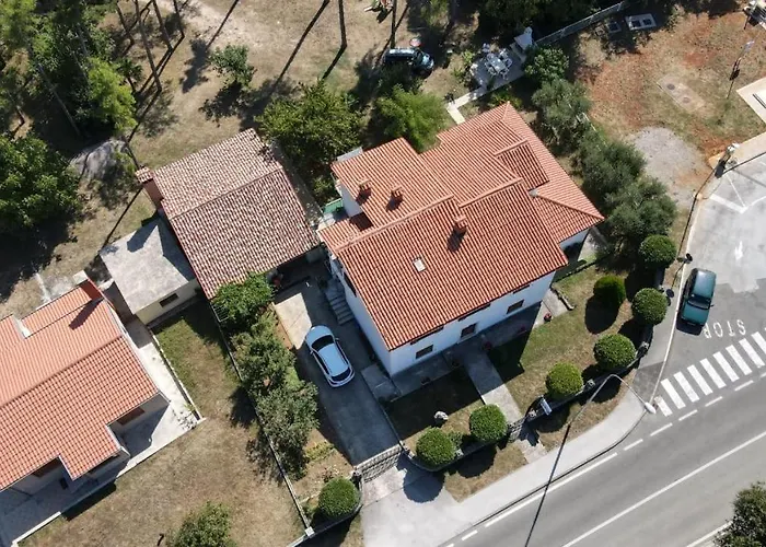 House Kontus Plomin