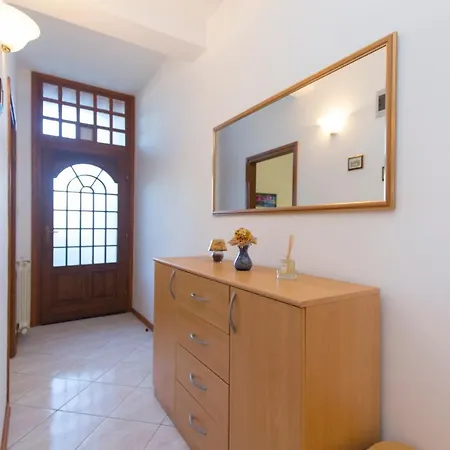 House Kontus Guest house