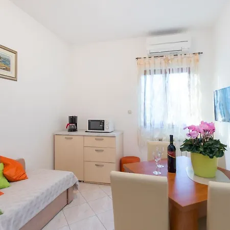 House Kontus Guest house 3*