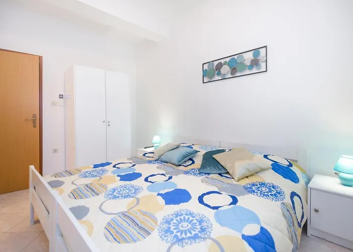 Affittacamere House Kontus 3*